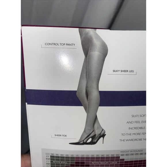 Hanes Silk 717 Reflections Pantyhose Control Top silky Sheer Toe Jet Black C-D - Picture 6 of 8